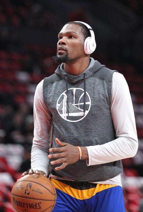 一脚直塞连 一脚直塞连